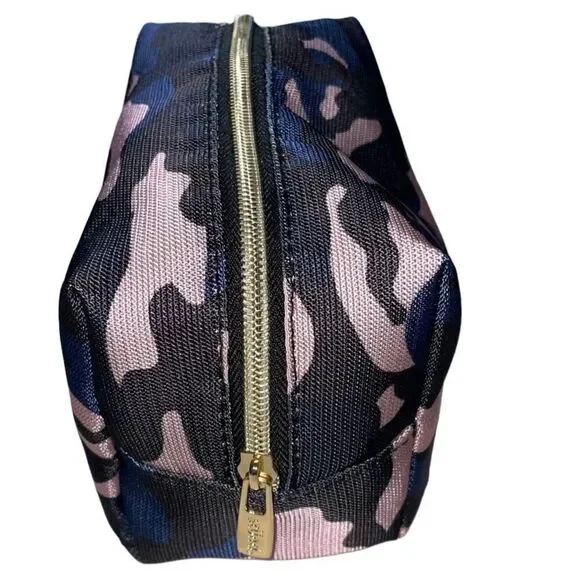 Scunci Mod Camouflage Travel Bag - Picture 11 of 13